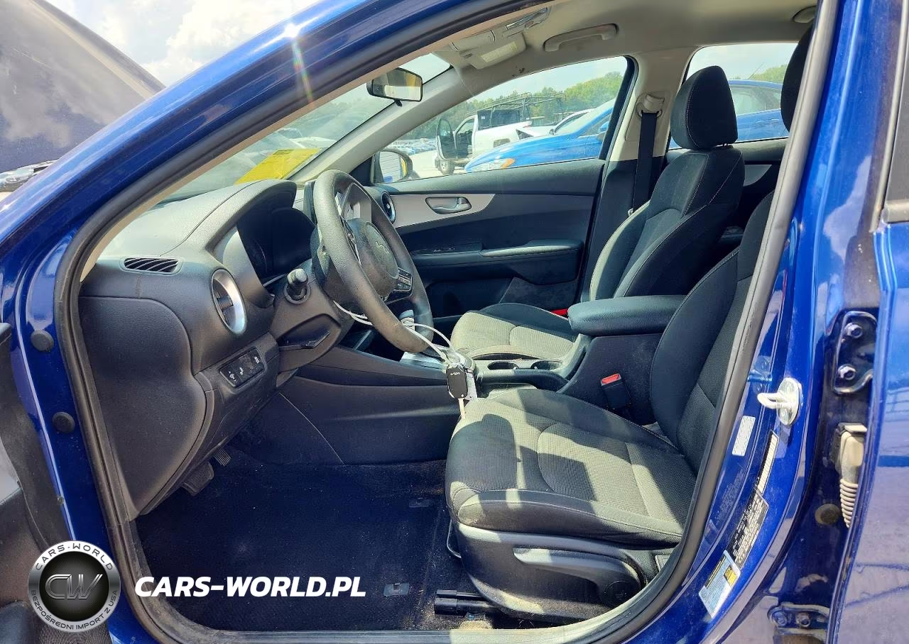 2023 Kia Forte Lxs VIN:3KPF24AD3PE659513 - 7