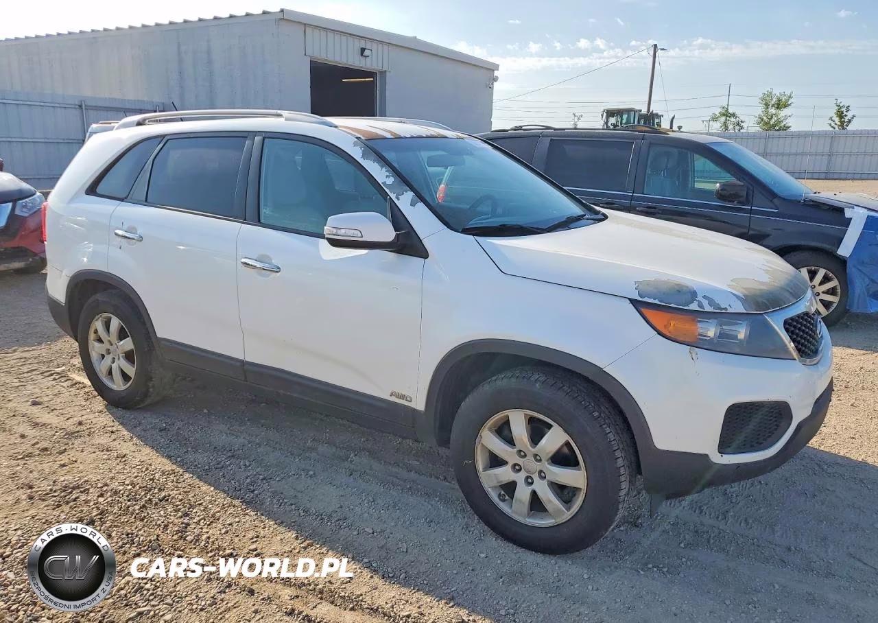 2013 Kia Sorento Lx VIN:5XYKTDA26DG403455 - 4