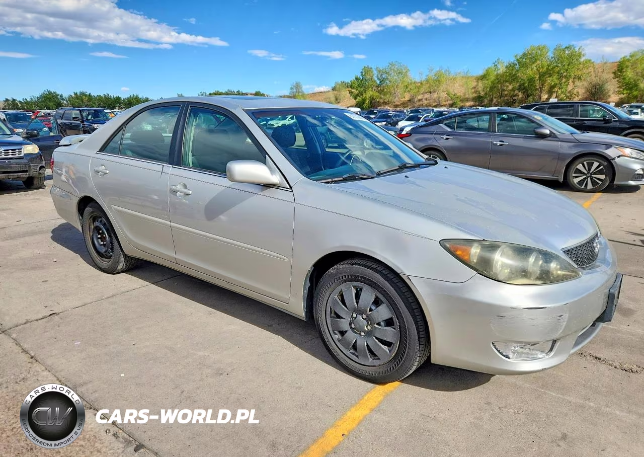2005 Toyota Camry Se VIN:4T1BE32K95U536032 - 4