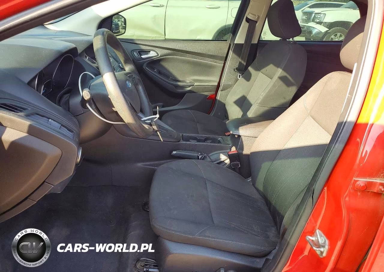2016 Ford Focus Se VIN:1FADP3F20GL201886 - 7
