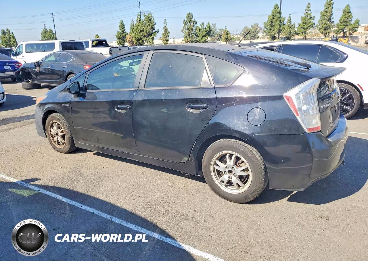 2011 Toyota Prius Three VIN:JTDKN3DU1B0267739 - 2