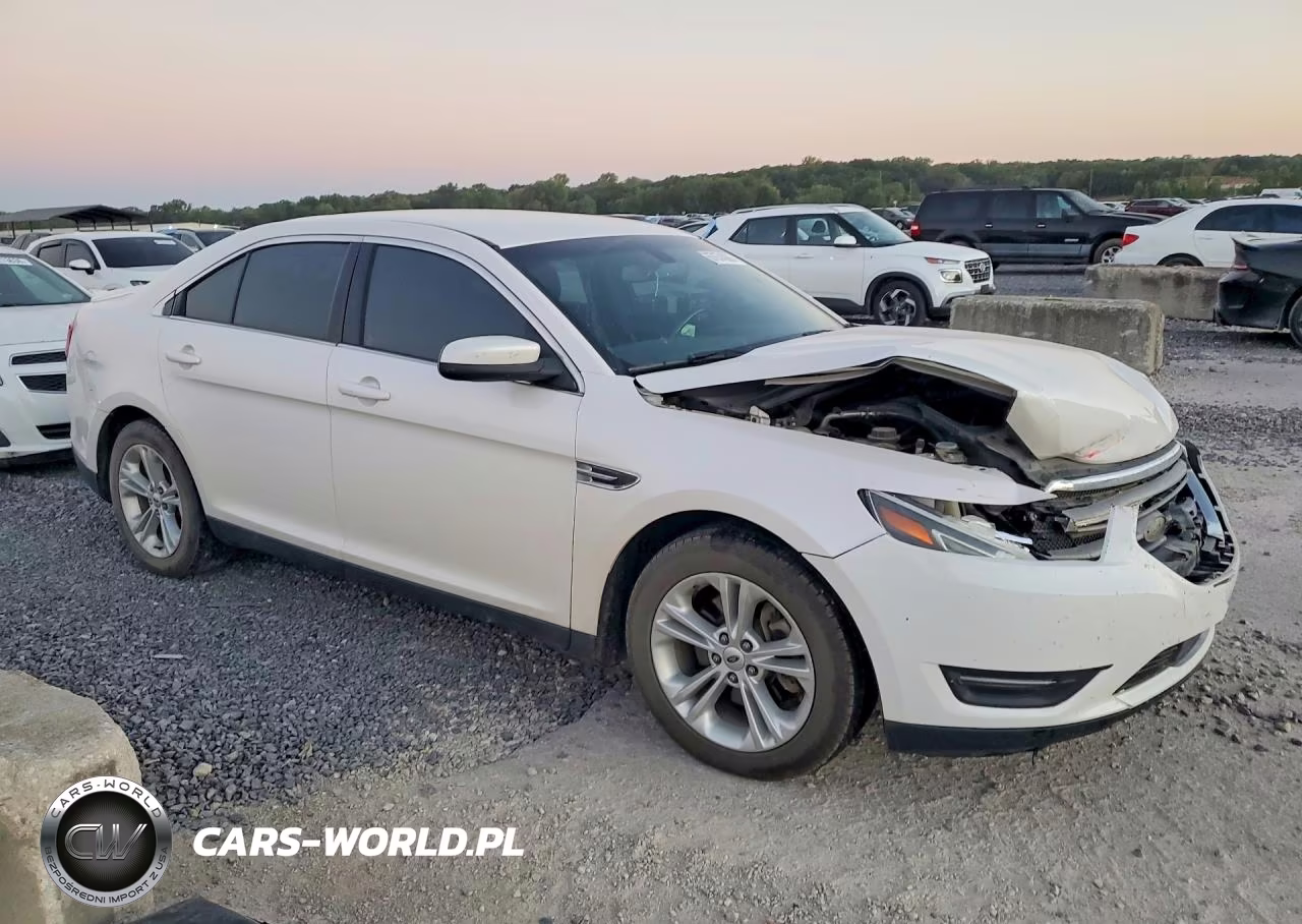2015 Ford Taurus Sel VIN:1FAHP2H85FG128793 - 4