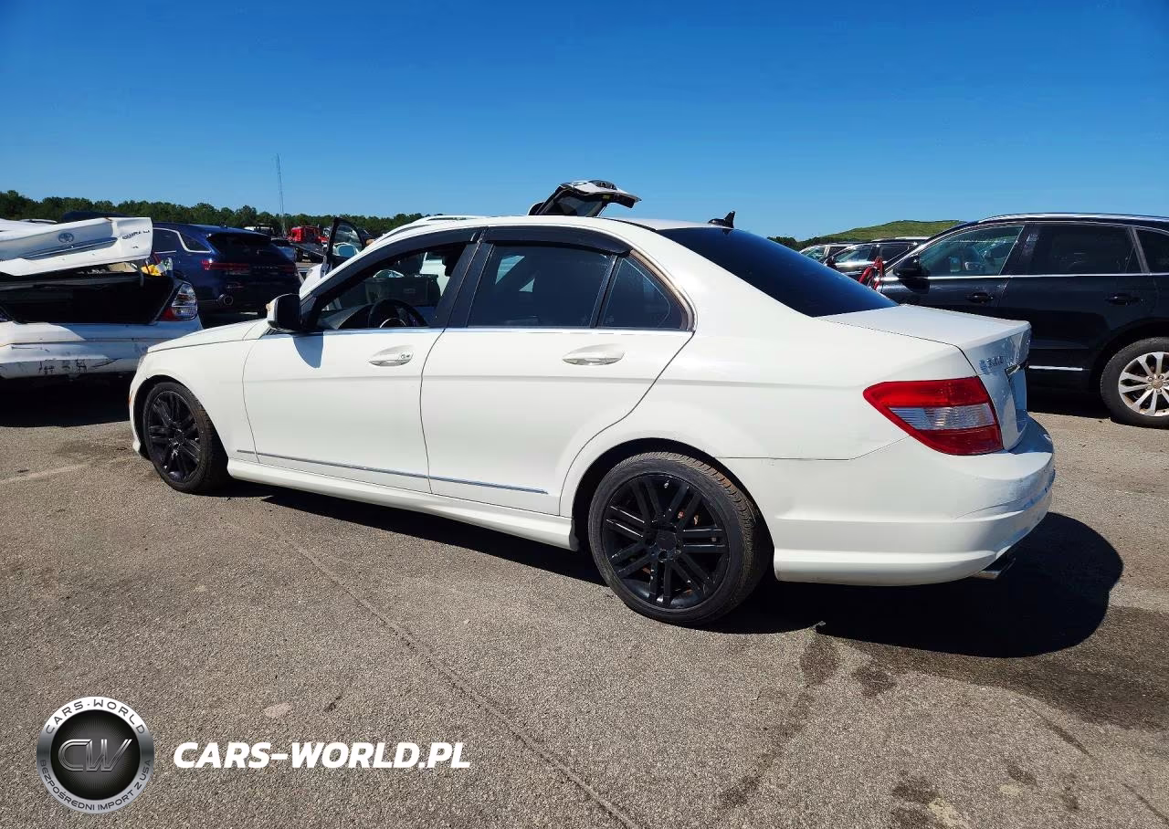 2009 Mercedes-Benz C-Class VIN:WDDGF81X49R055492 - 2