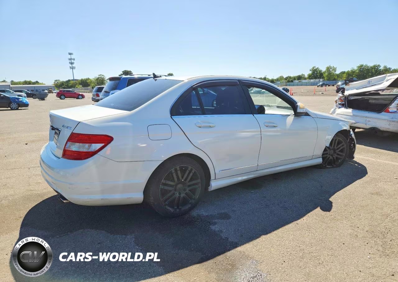 2009 Mercedes-Benz C-Class VIN:WDDGF81X49R055492 - 3