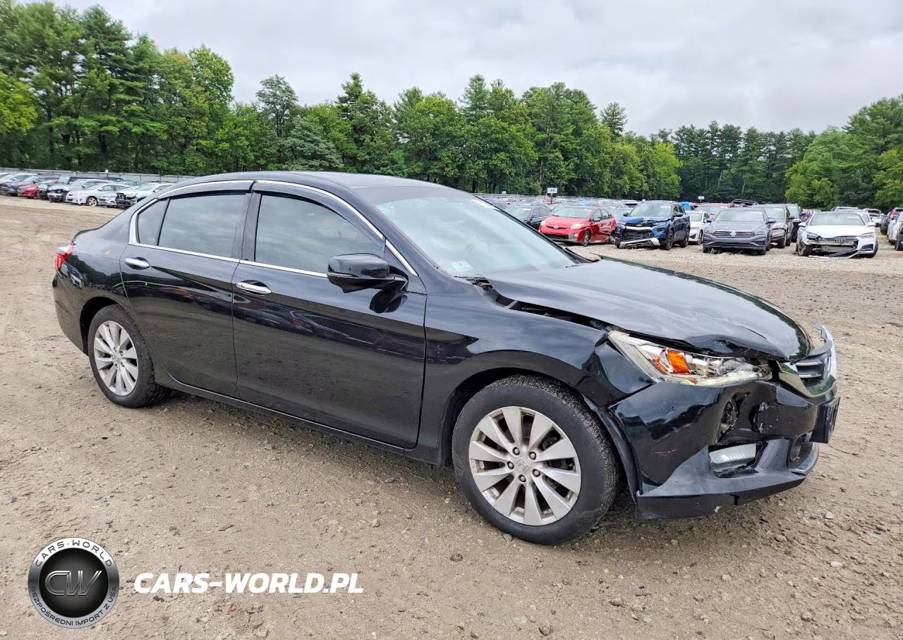 2015 Honda Accord Touring VIN:1HGCR3F91FA020837 - 4
