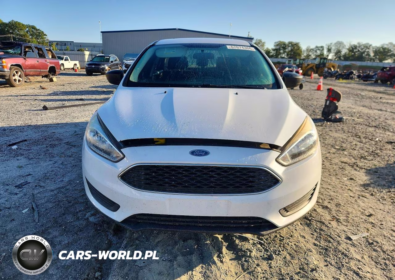 2018 Ford Focus S VIN:1FADP3E20JL255875 - 5
