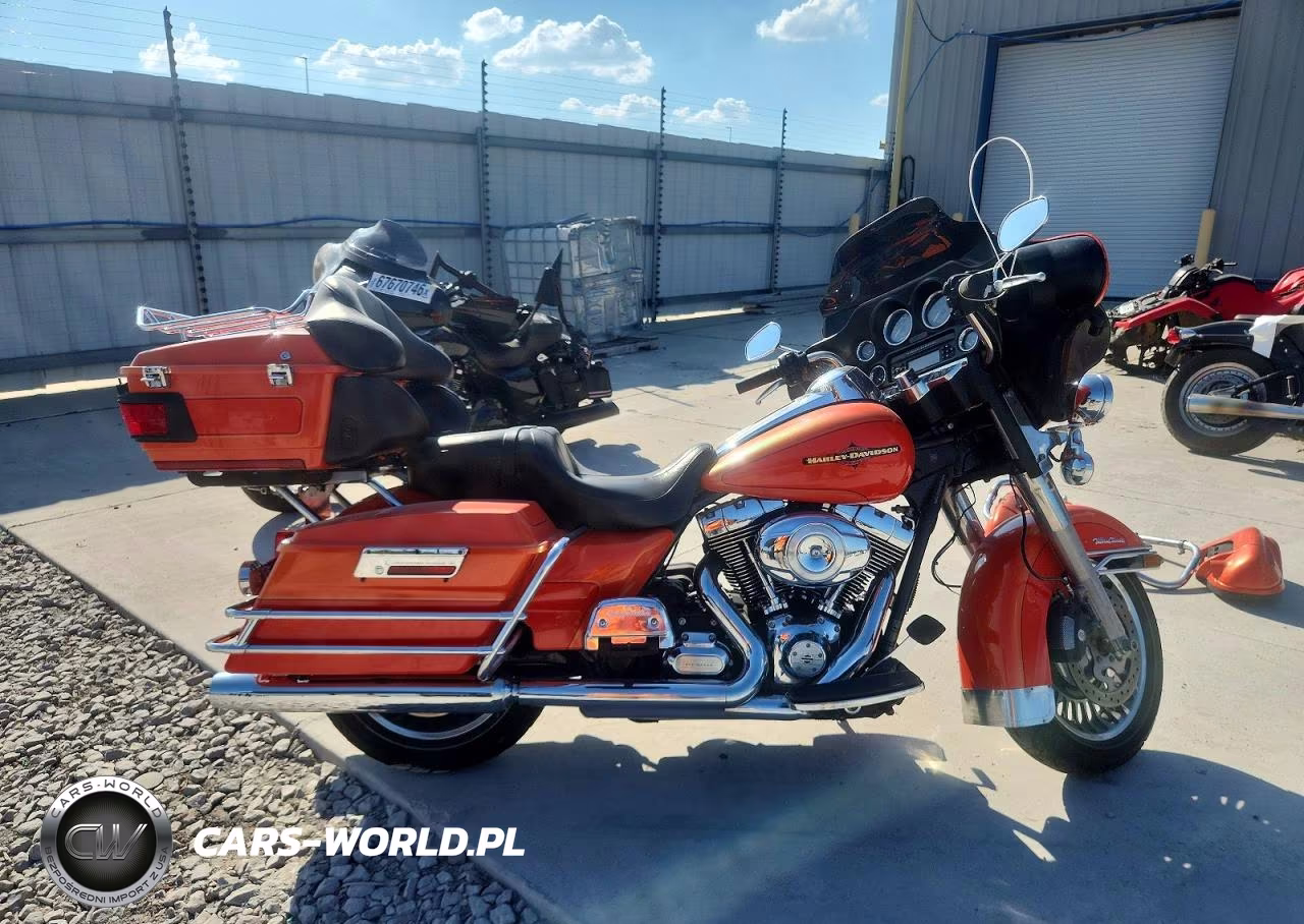 2012 Harley-Davidson Flhtcu Ultra Classic Electra Glide VIN:1HD1FCM1XCB630879 - 1