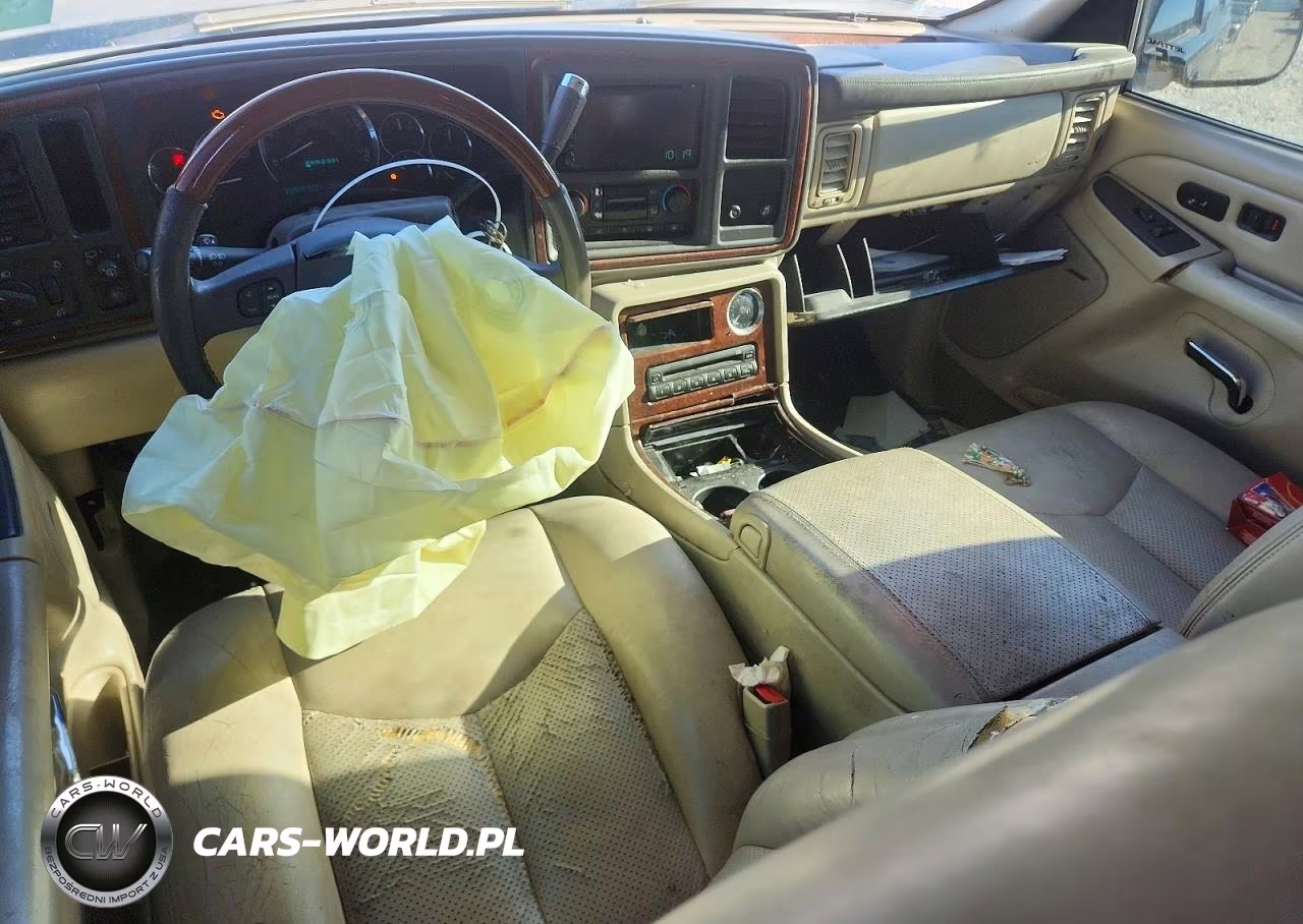 2005 Cadillac Escalade Luxury VIN:1GYEK63N65R233016 - 8