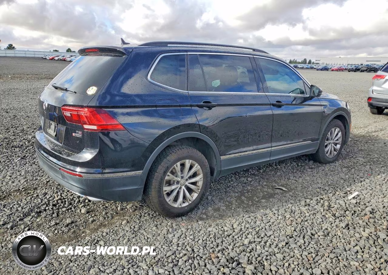 2018 Volkswagen Tiguan VIN:3VV2B7AX8JM154141 - 3