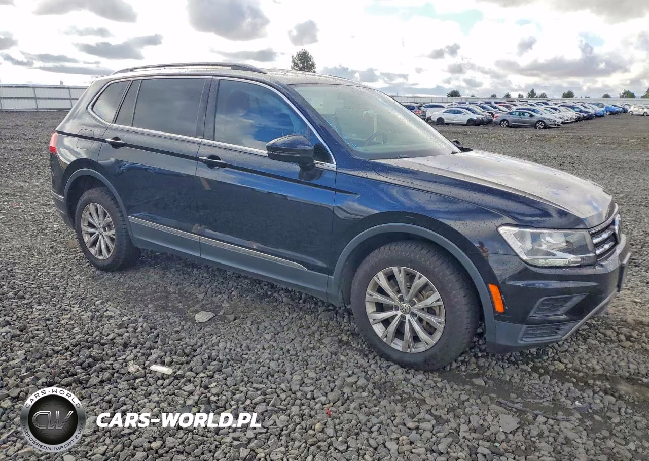 2018 Volkswagen Tiguan VIN:3VV2B7AX8JM154141 - 4