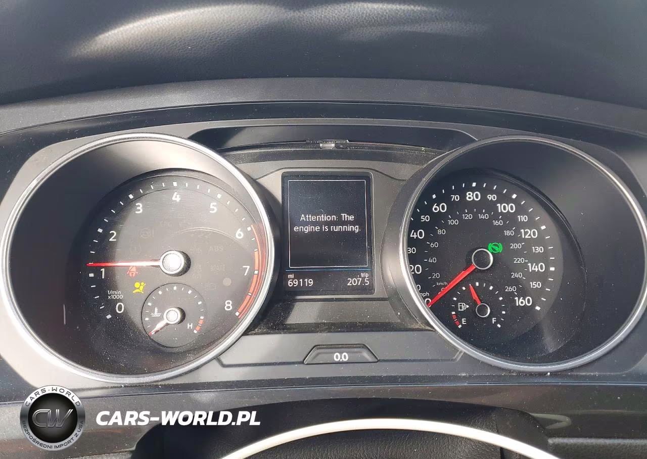 2018 Volkswagen Tiguan VIN:3VV2B7AX8JM154141 - 9