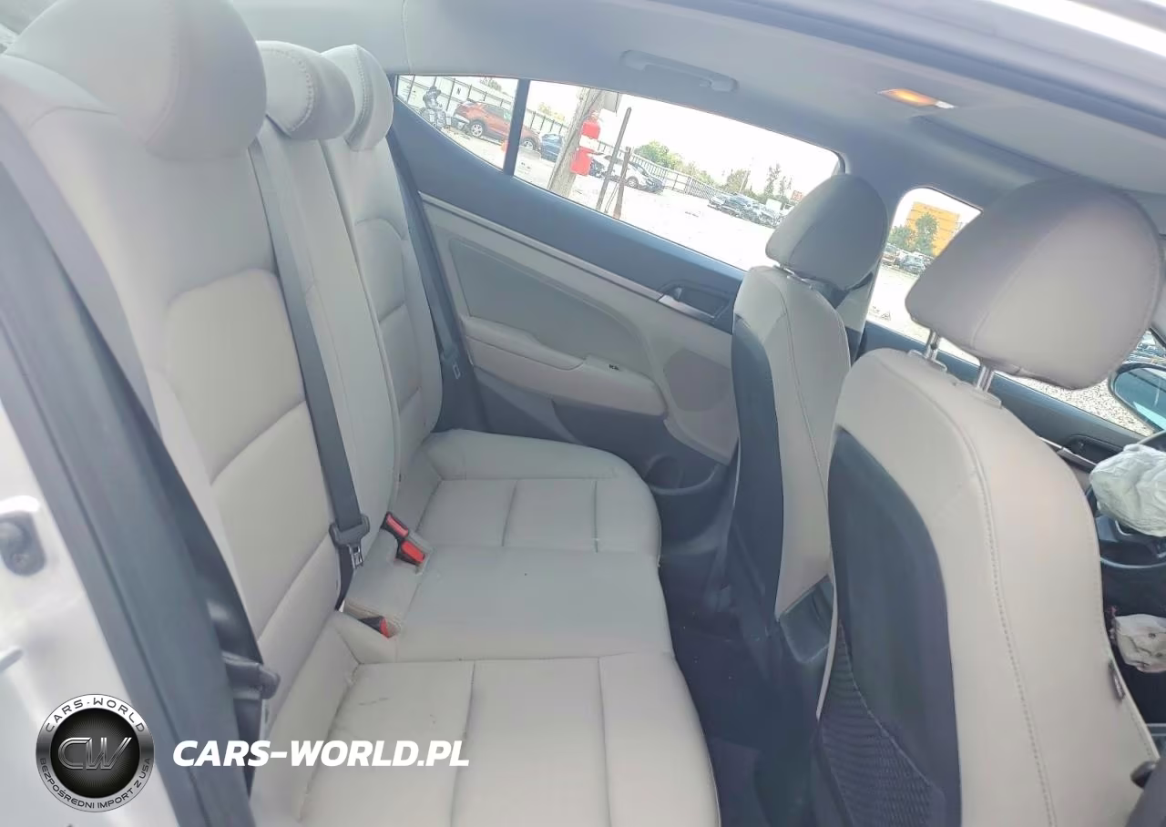 2018 Hyundai Elantra Value Edition VIN:5NPD84LF3JH253092 - 10
