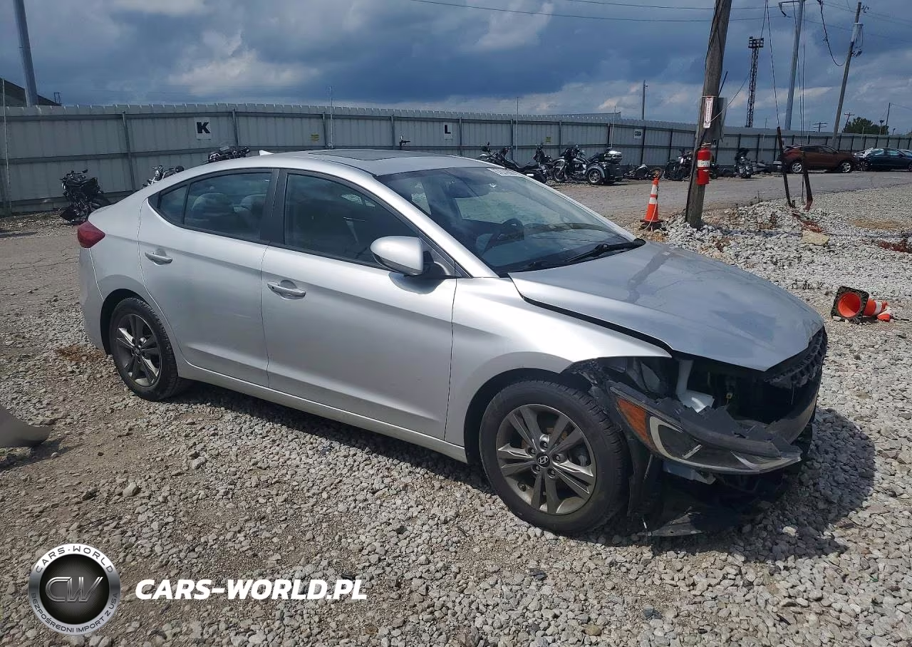 2018 Hyundai Elantra Value Edition VIN:5NPD84LF3JH253092 - 4