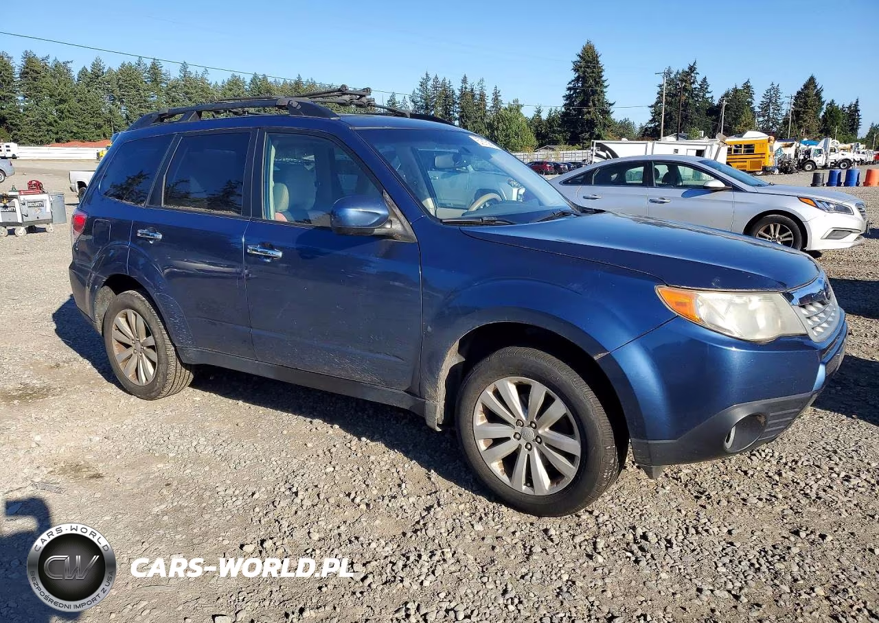 2013 Subaru Forester 2.5X Premium VIN:JF2SHADC5DH415965 - 4