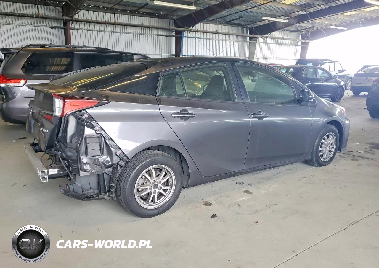 2020 Toyota Prius Le VIN:JTDKARFU1L3113382 - 3