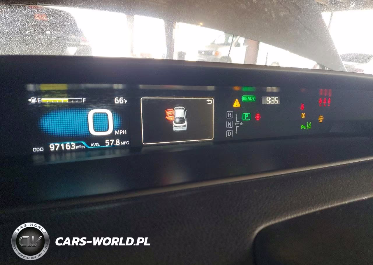 2020 Toyota Prius Le VIN:JTDKARFU1L3113382 - 9