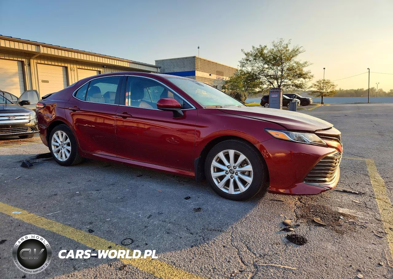 2020 Toyota Camry Le VIN:4T1C11AK0LU941862 - 4