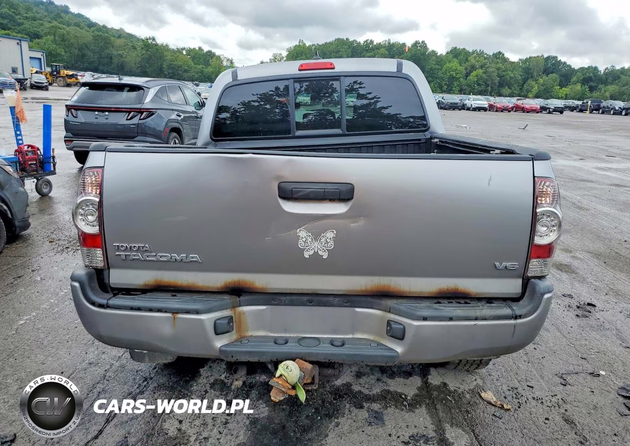 2014 Toyota Tacoma V6 VIN:3TMLU4EN7EM150432 - 6