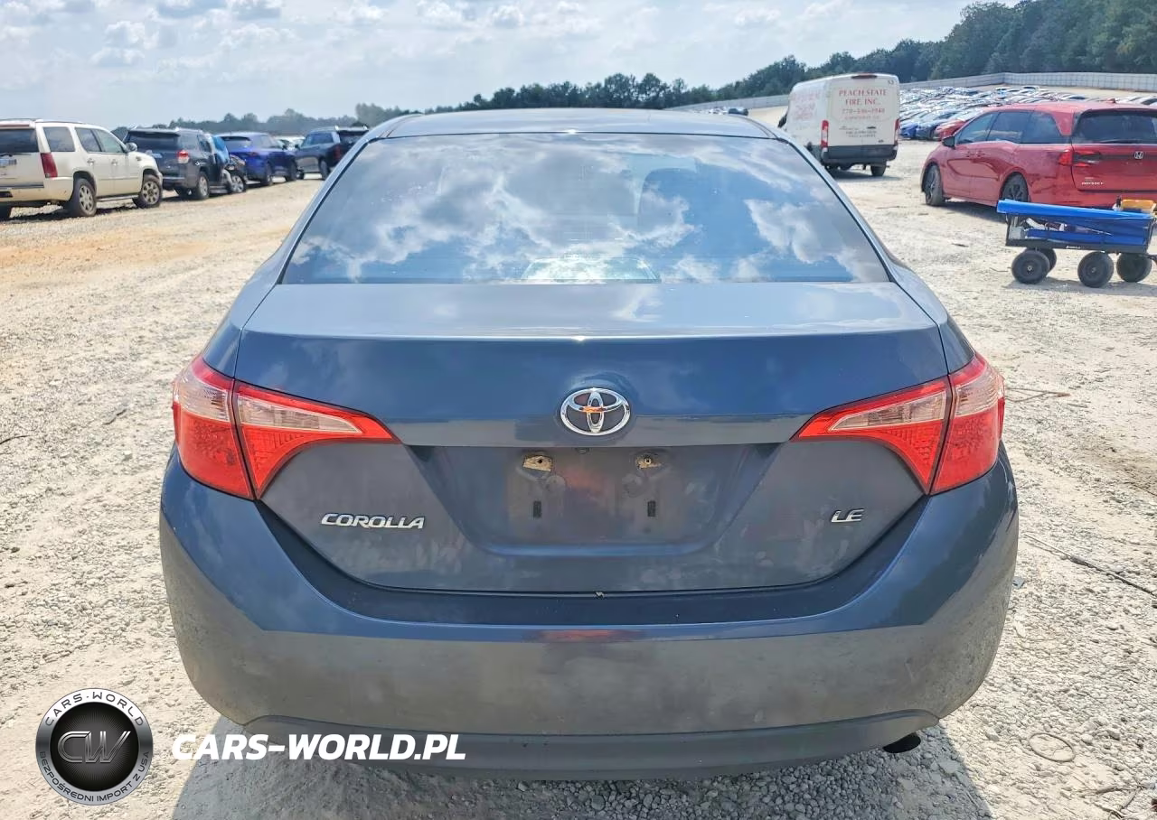 2018 Toyota Corolla Le VIN:5YFBURHE2JP792998 - 6