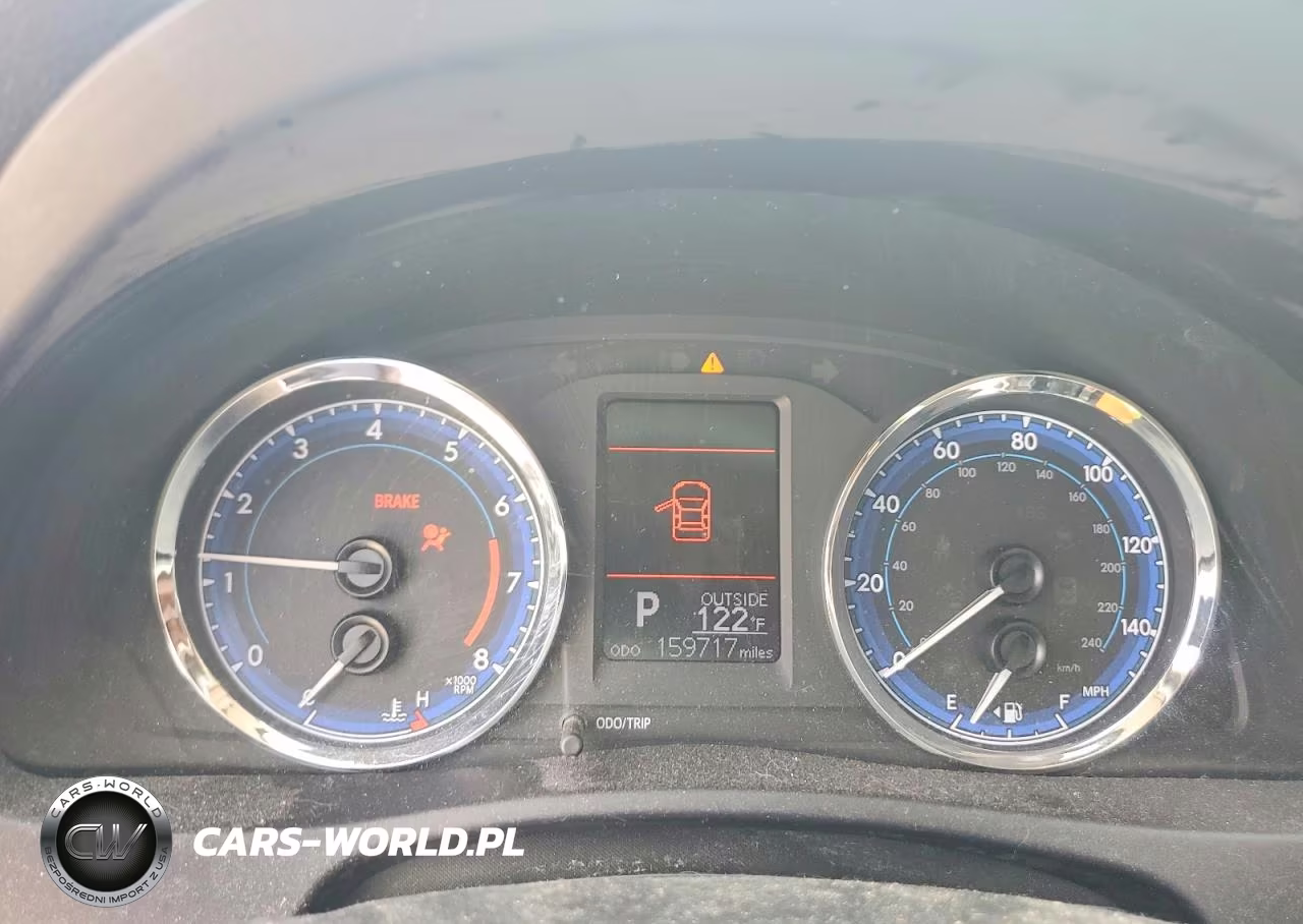 2018 Toyota Corolla Le VIN:5YFBURHE2JP792998 - 9