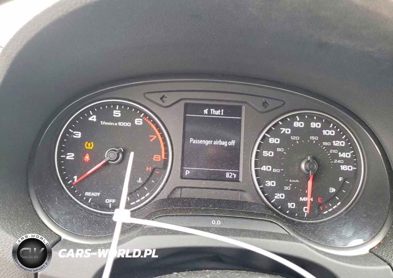 2018 Audi A3 Premium VIN:WAUAUGFF7J1071802 - 9