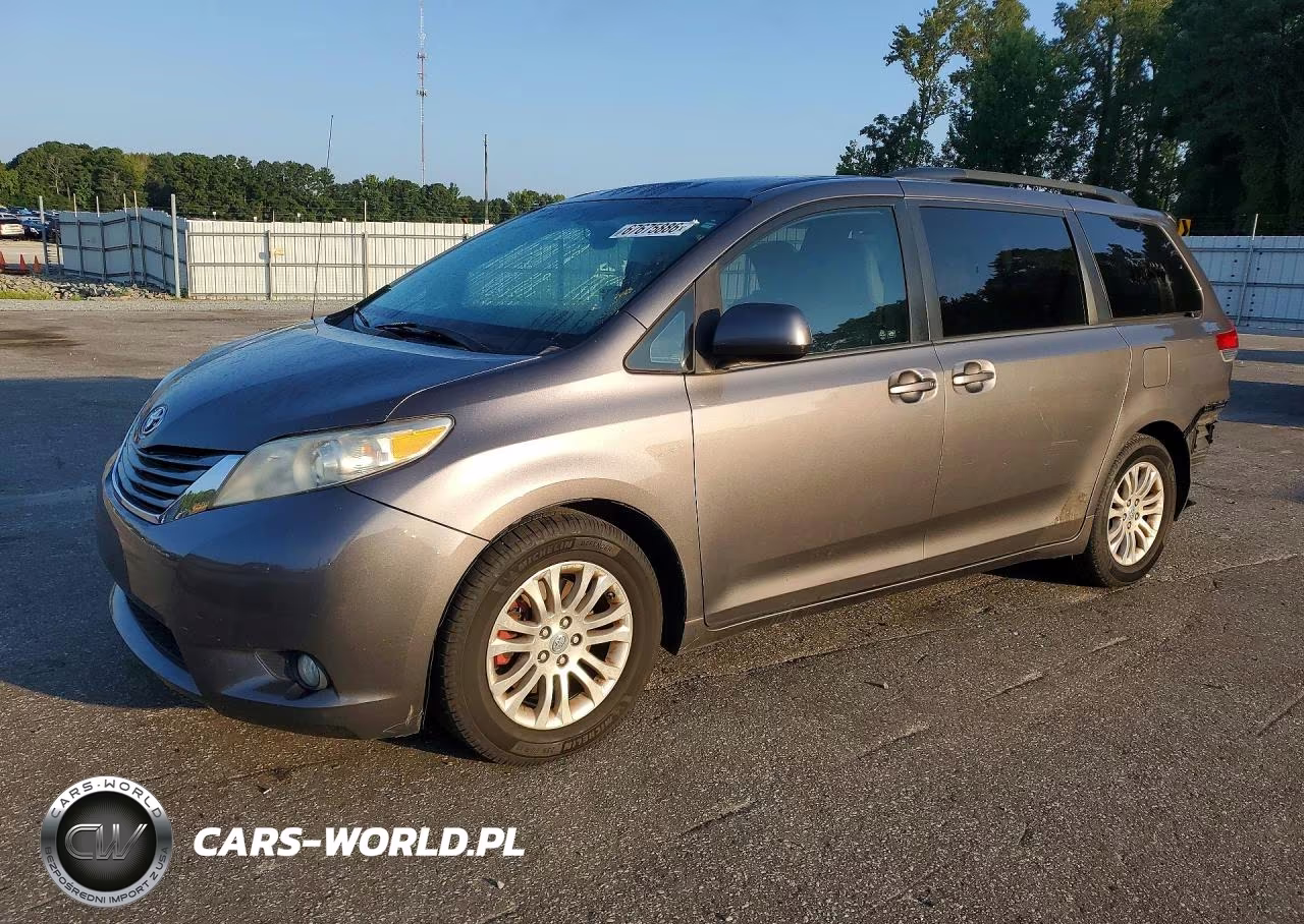 2011 Toyota Sienna Xle 8-Passenger