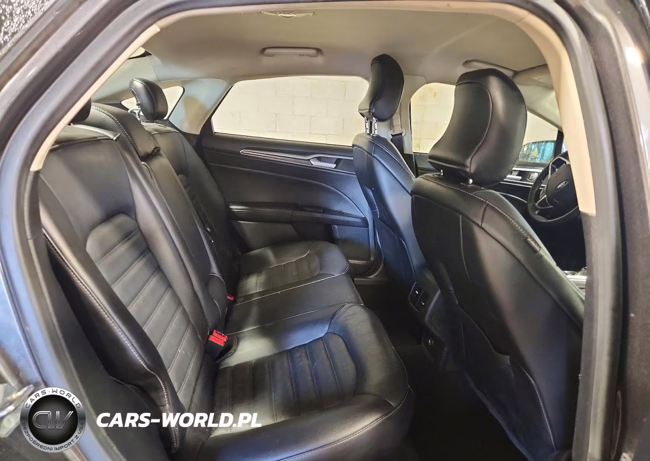 2017 Ford Fusion Se VIN:3FA6P0HD1HR366127 - 10