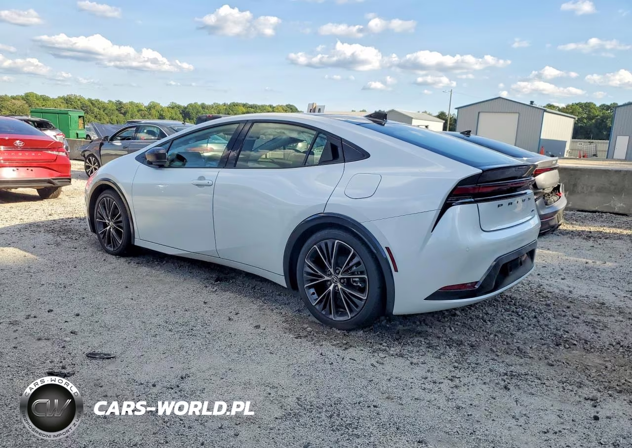 2026 Toyota Prius Xle VIN:JTDACAAU5T3077937 - 2