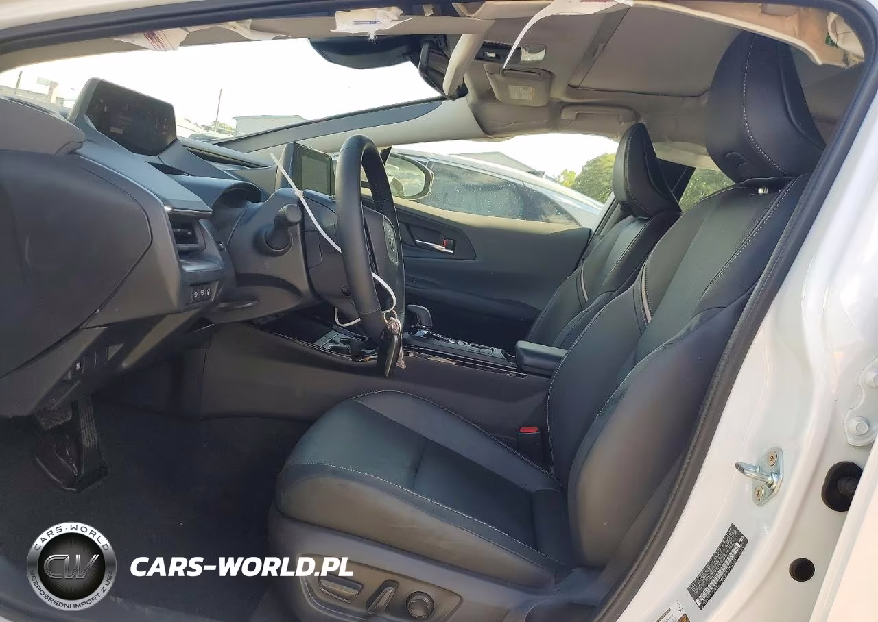 2026 Toyota Prius Xle VIN:JTDACAAU5T3077937 - 7