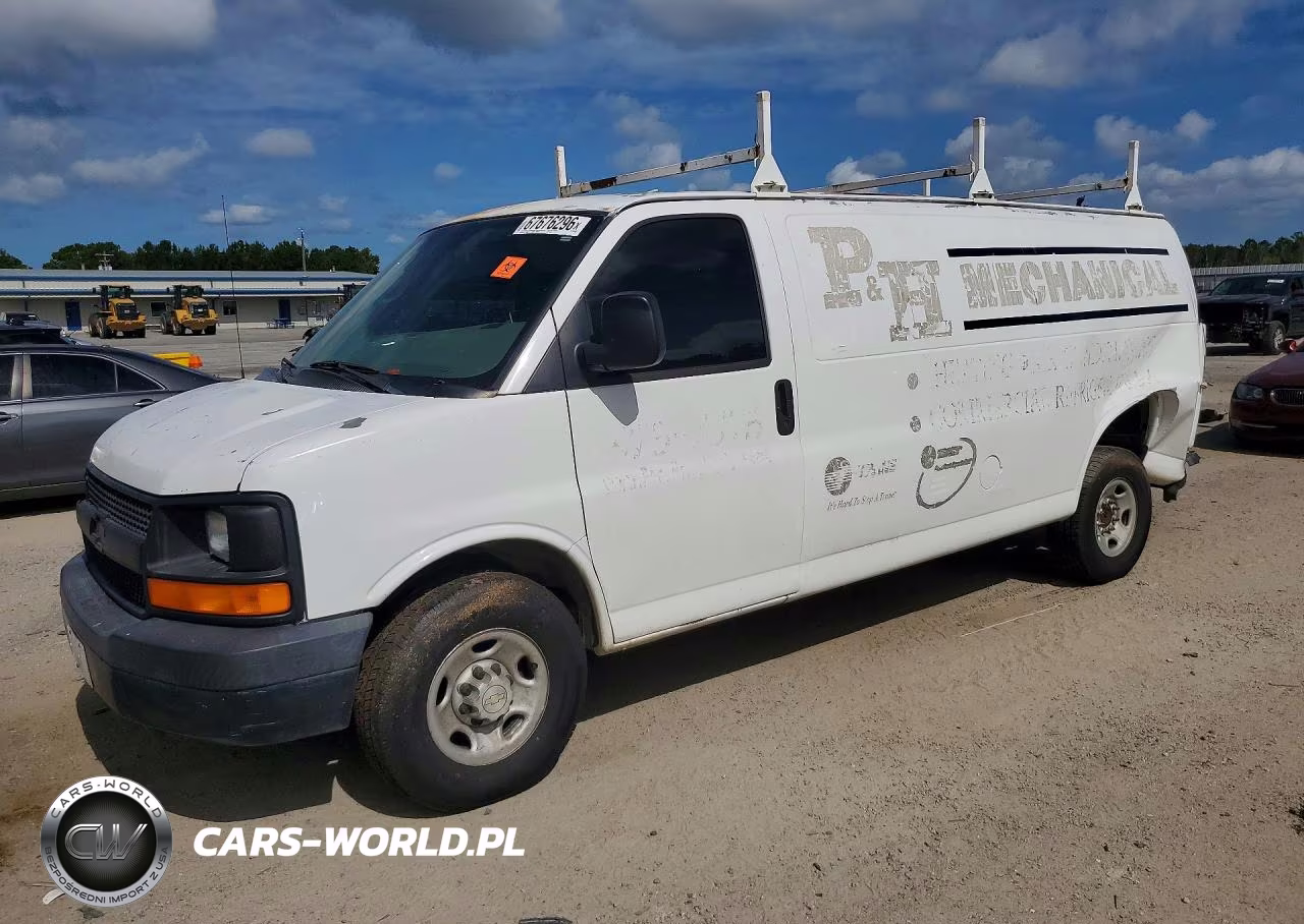 2007 Chevrolet Express G3500 VIN:1GCHG39U571212824 - 1