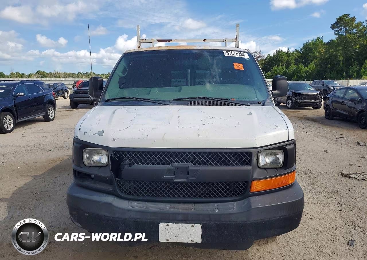 2007 Chevrolet Express G3500 VIN:1GCHG39U571212824 - 5
