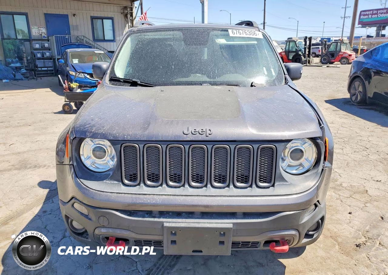 2017 Jeep Renegade Trailhawk VIN:ZACCJBCB1HPG12295 - 5
