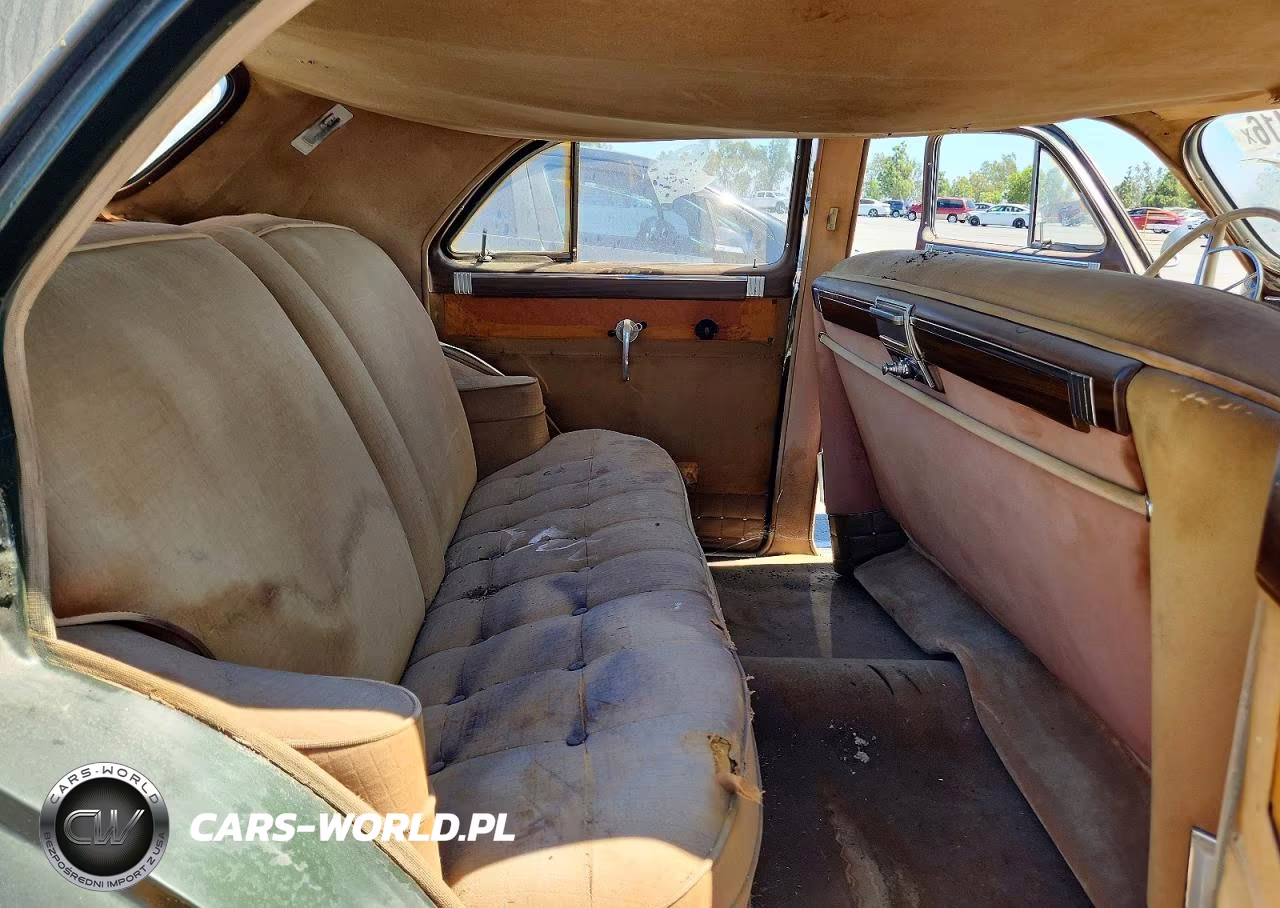 1949 Packard 8 Deluxe VIN:2252-9-I0098 - 10