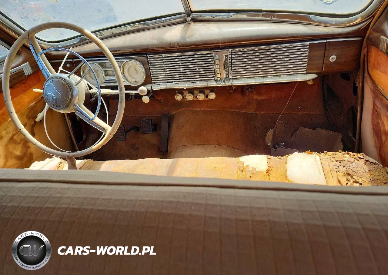 1949 Packard 8 Deluxe VIN:2252-9-I0098 - 8