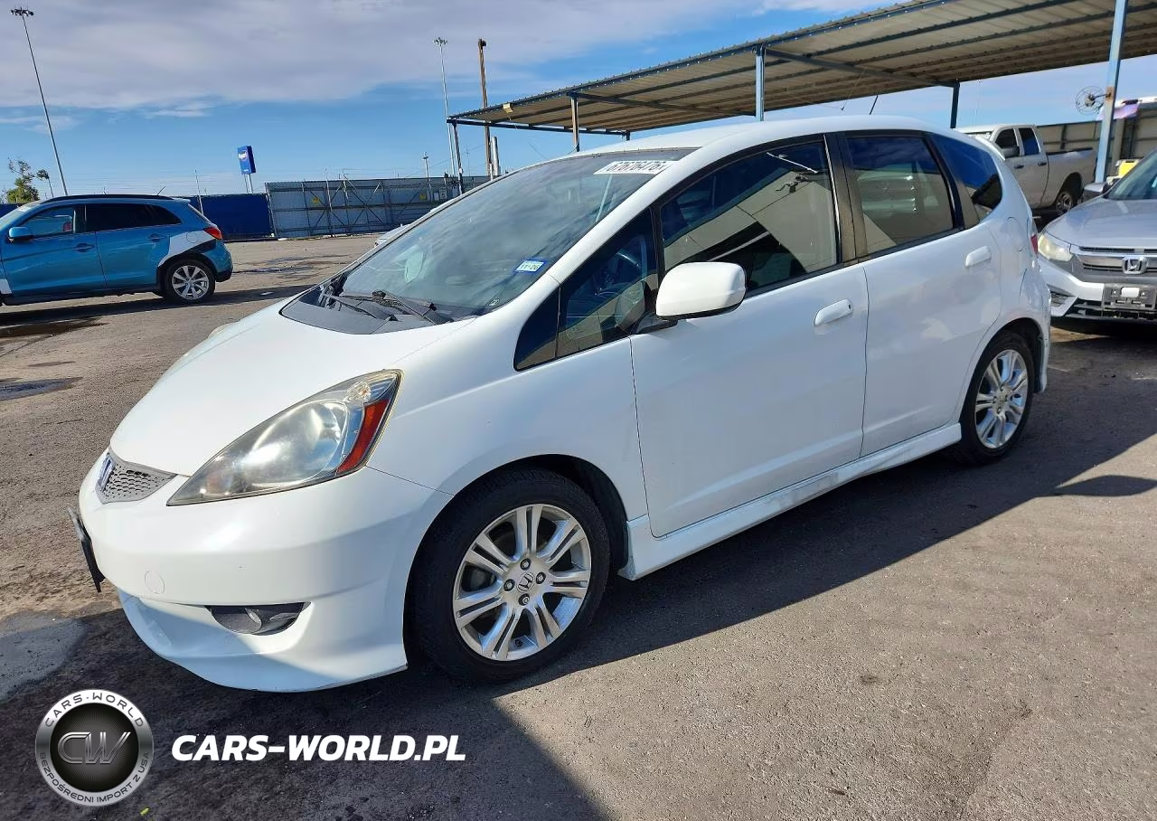 2009 Honda Fit Sport VIN:JHMGE88679S004568 - 1