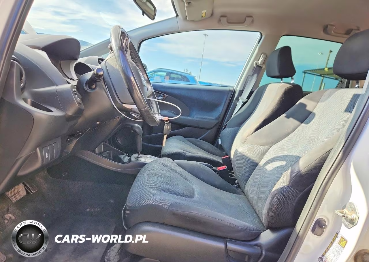 2009 Honda Fit Sport VIN:JHMGE88679S004568 - 7