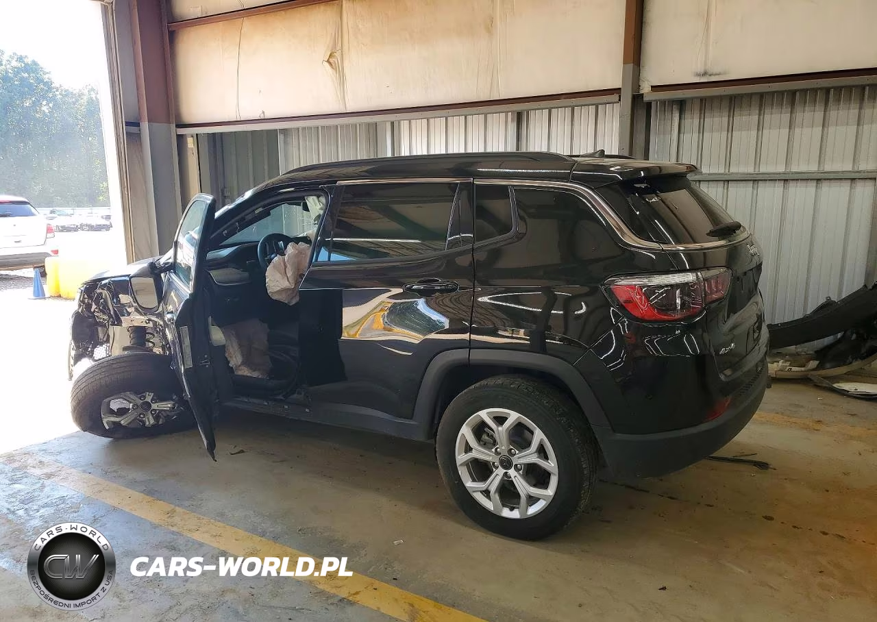 2025 Jeep Compass Latitude VIN:3C4NJDBN0ST595635 - 2