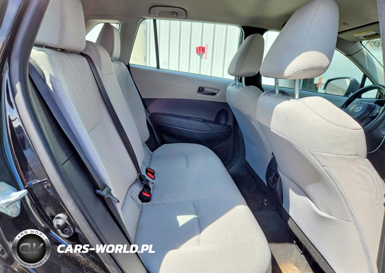 2024 Toyota Corolla Cross L VIN:7MUAAABG5RV119180 - 11