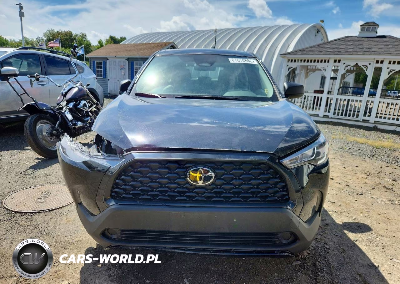 2024 Toyota Corolla Cross L VIN:7MUAAABG5RV119180 - 5