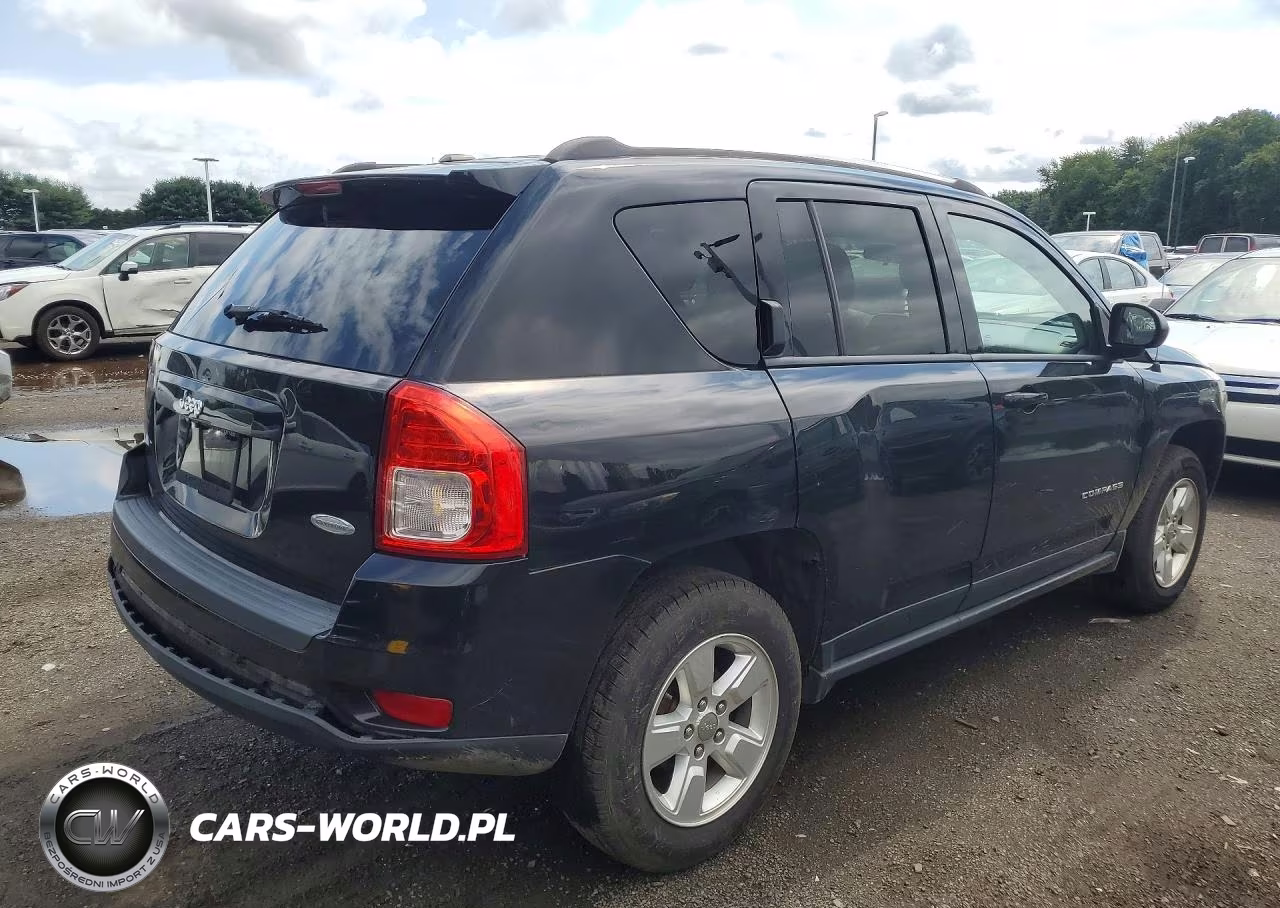 2013 Jeep Compass VIN:1C4NJCEA0DD208402 - 3