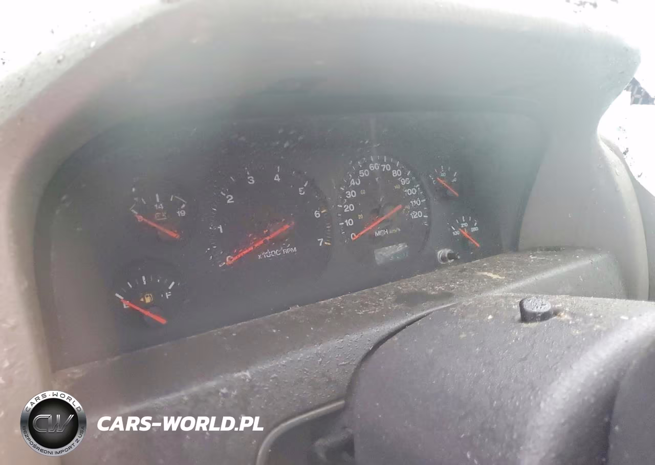 2000 Jeep Grand Cherokee Laredo VIN:1J4GW48S5YC339531 - 9