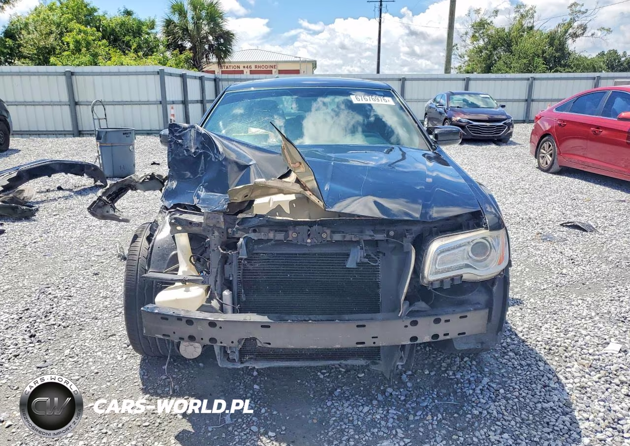 2014 Chrysler 300 S VIN:2C3CCABG6EH179351 - 5