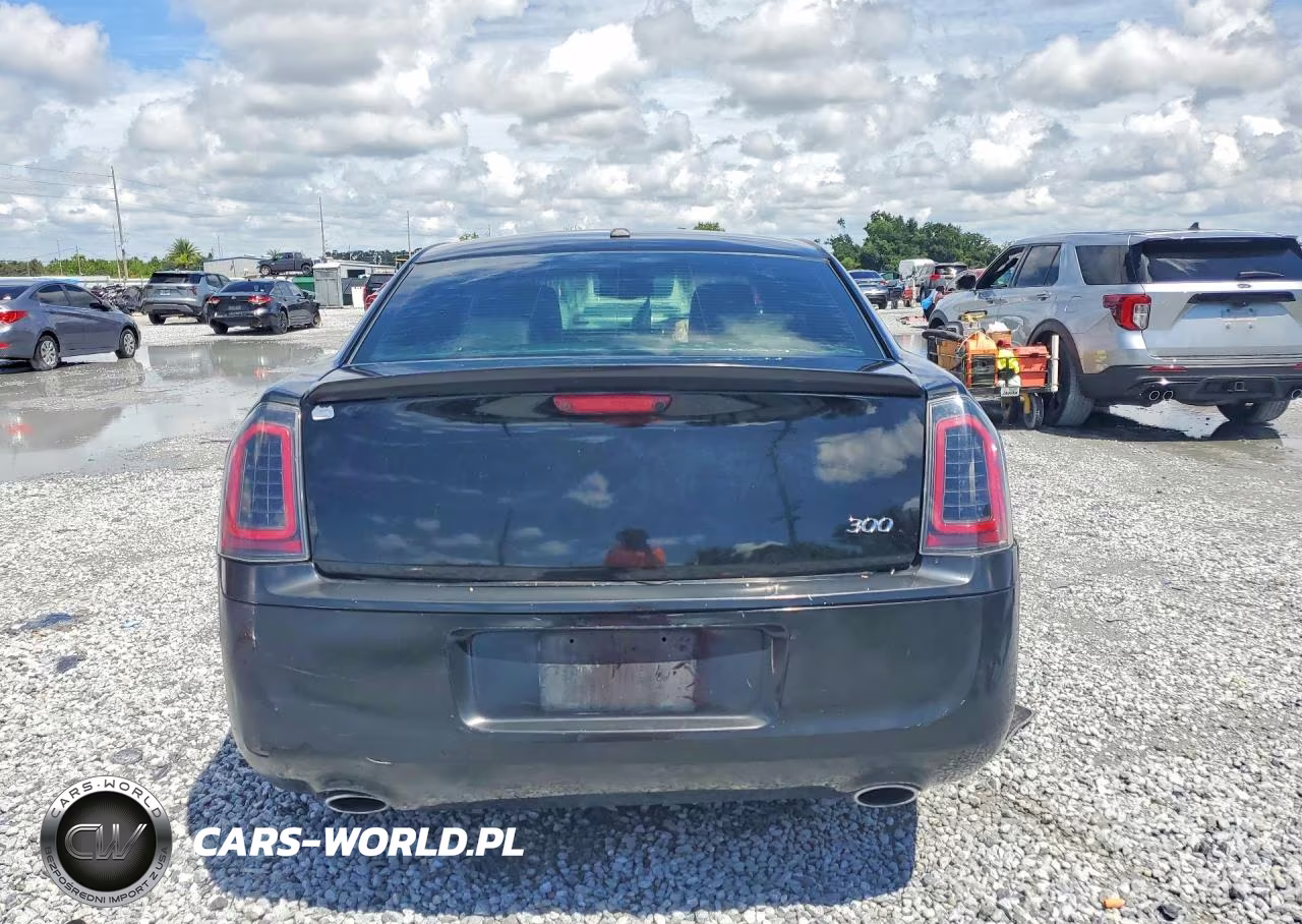 2014 Chrysler 300 S VIN:2C3CCABG6EH179351 - 6