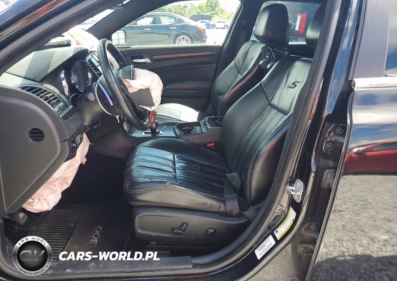 2014 Chrysler 300 S VIN:2C3CCABG6EH179351 - 7