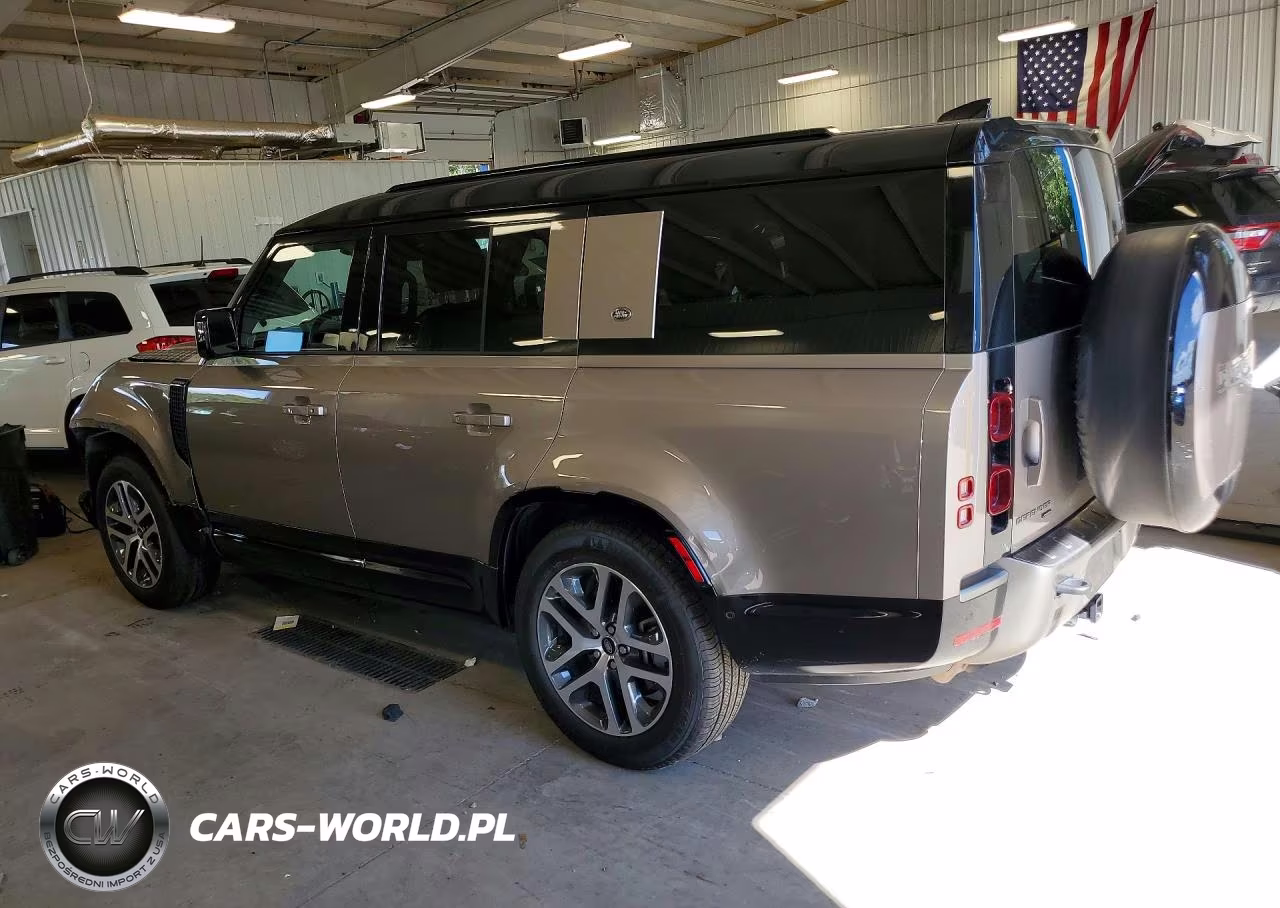 2023 Land Rover Defender 130 X-Dynamic Se VIN:SALE2FEU9P2232022 - 2