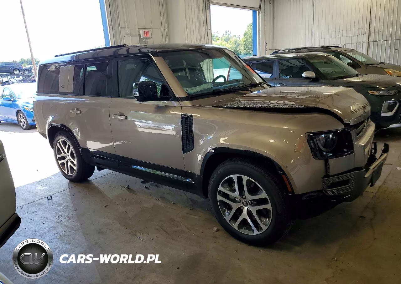 2023 Land Rover Defender 130 X-Dynamic Se VIN:SALE2FEU9P2232022 - 4