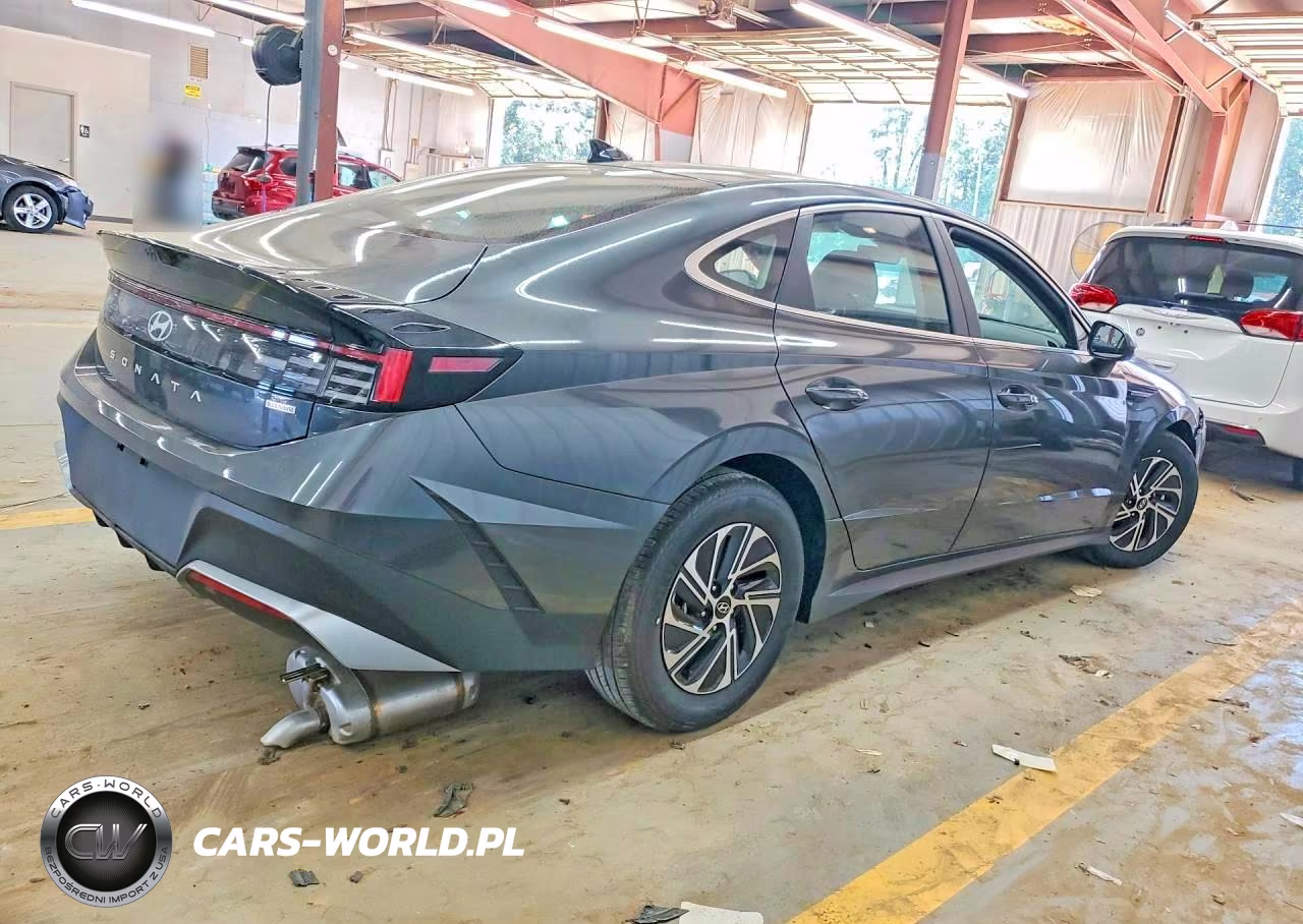 2026 Hyundai Sonata Hybrid Blue VIN:KMHL24JJ2TA181277 - 3