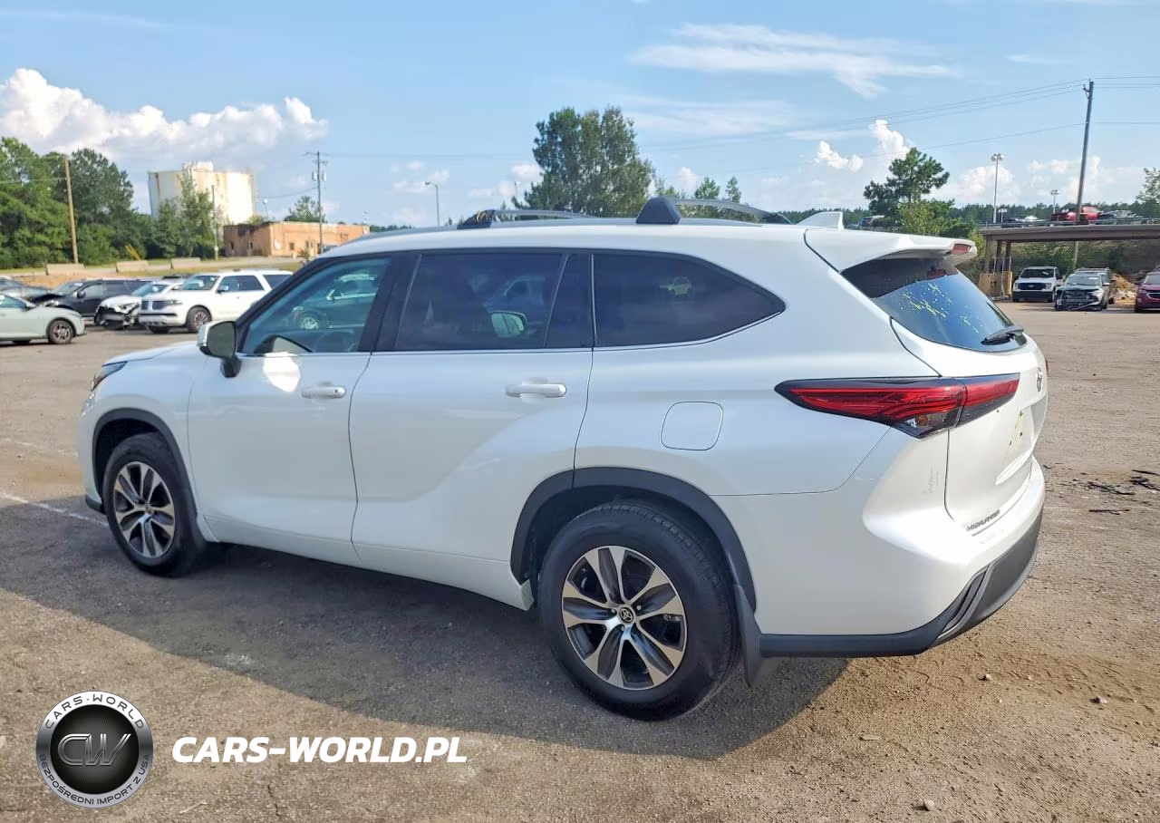 2022 Toyota Highlander Xle VIN:5TDGZRAH4NS560007 - 2