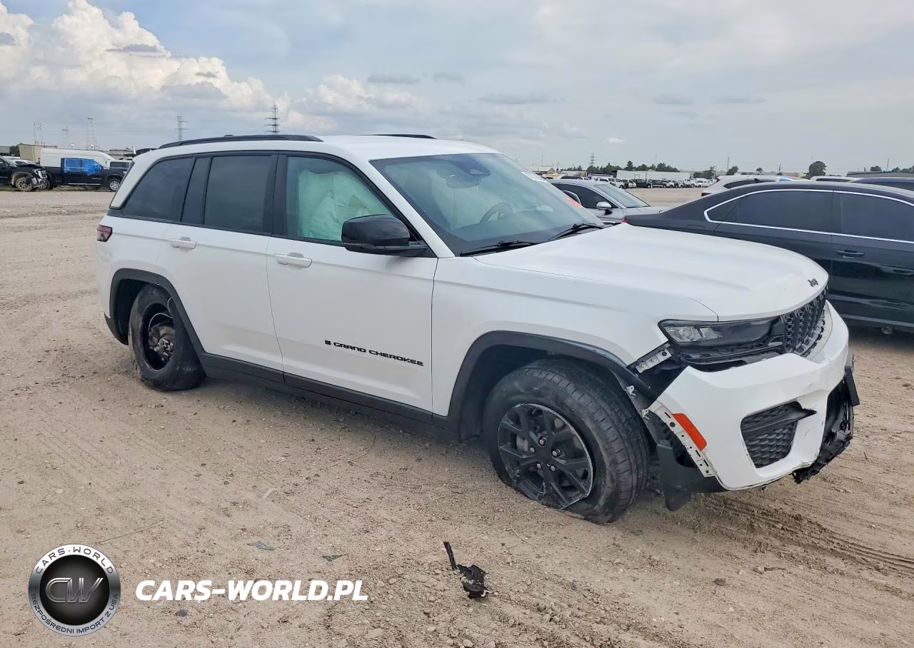 2024 Jeep Grand Cherokee Laredo VIN:1C4RJHAG5R8519865 - 4