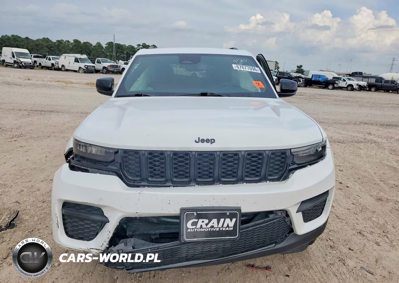 2024 Jeep Grand Cherokee Laredo VIN:1C4RJHAG5R8519865 - 5